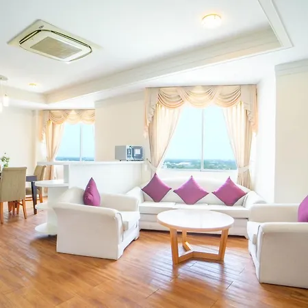 通泰潤飯店 Surin Exterior photo