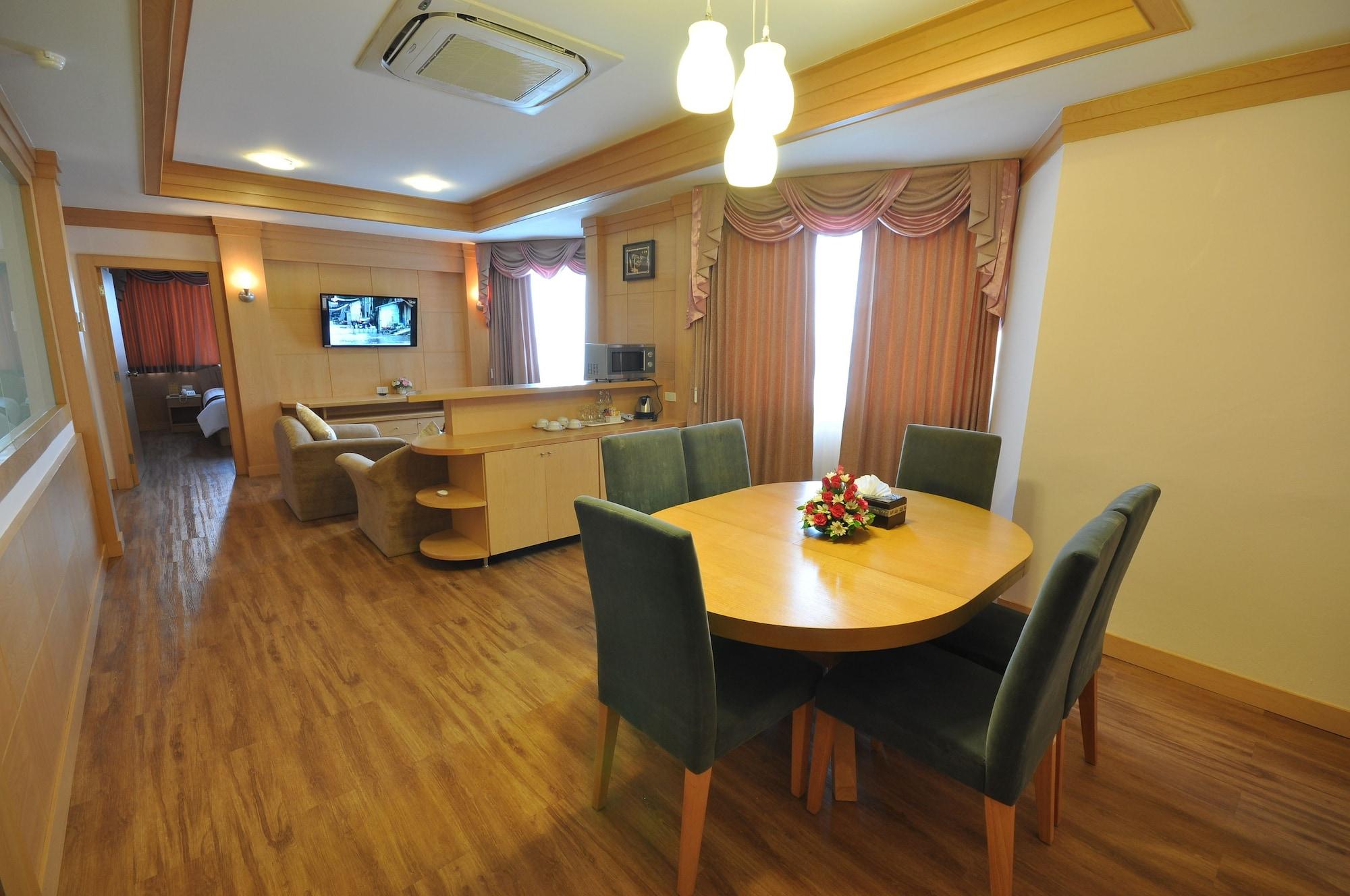Thong Tarin Hotel 3*