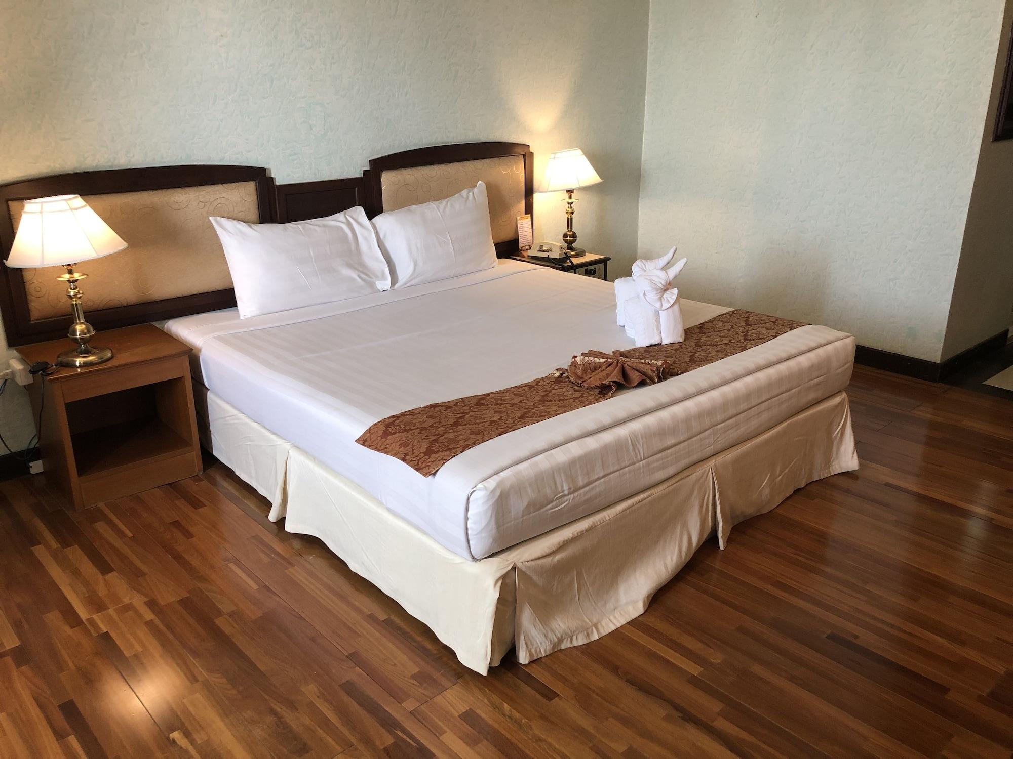 Thong Tarin 3* Surin