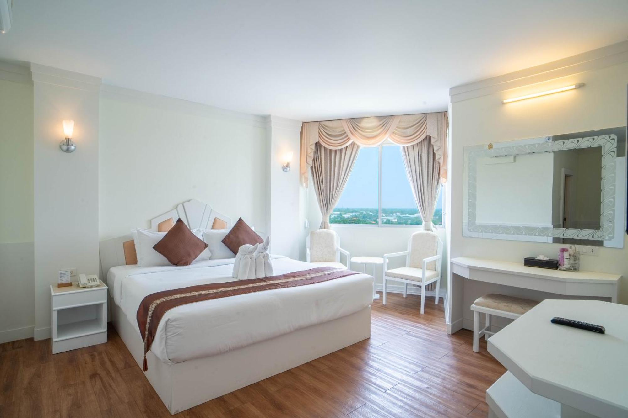 Hotel Thong Tarin Surin