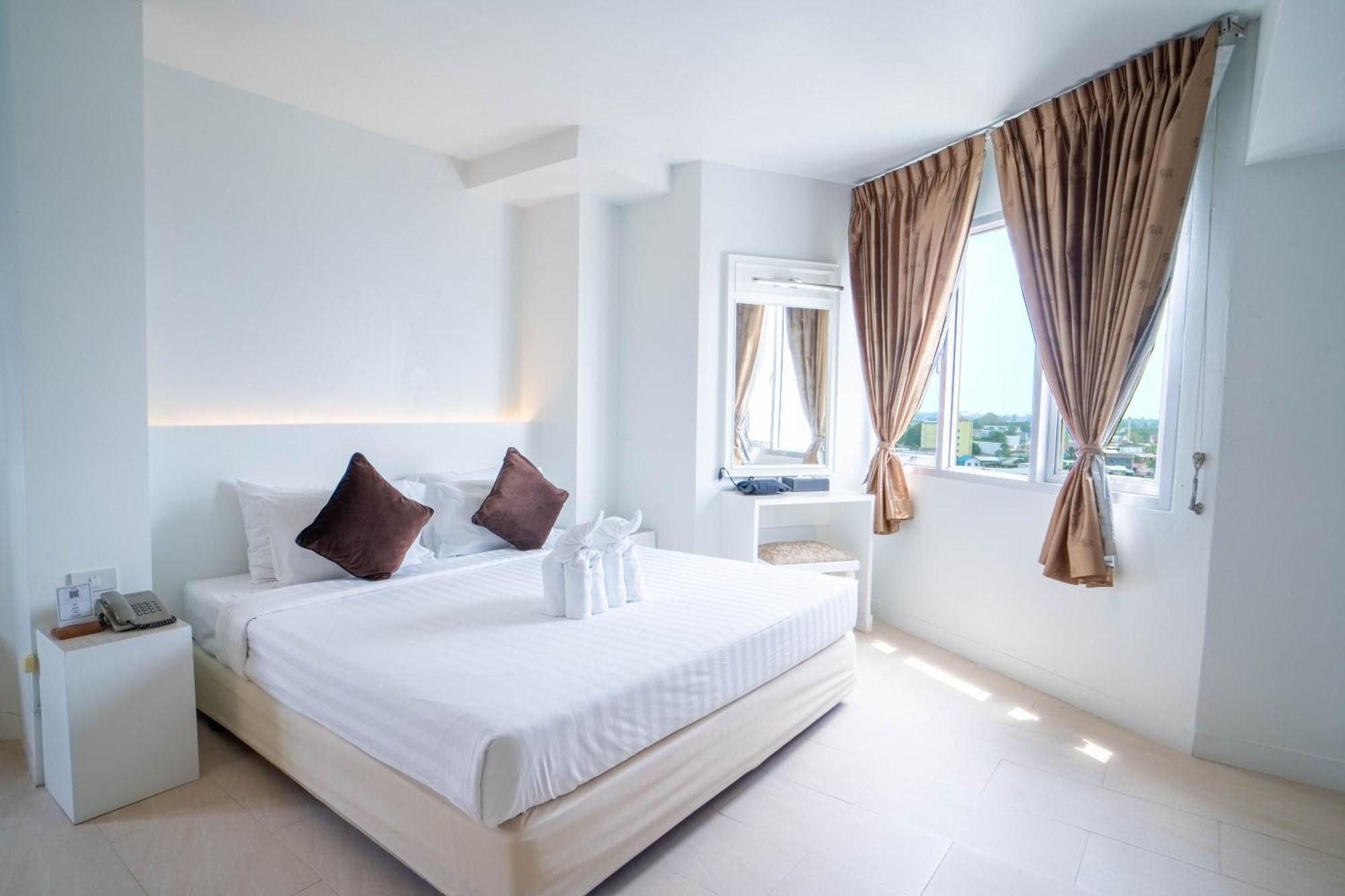 Hotel Thong Tarin 3*