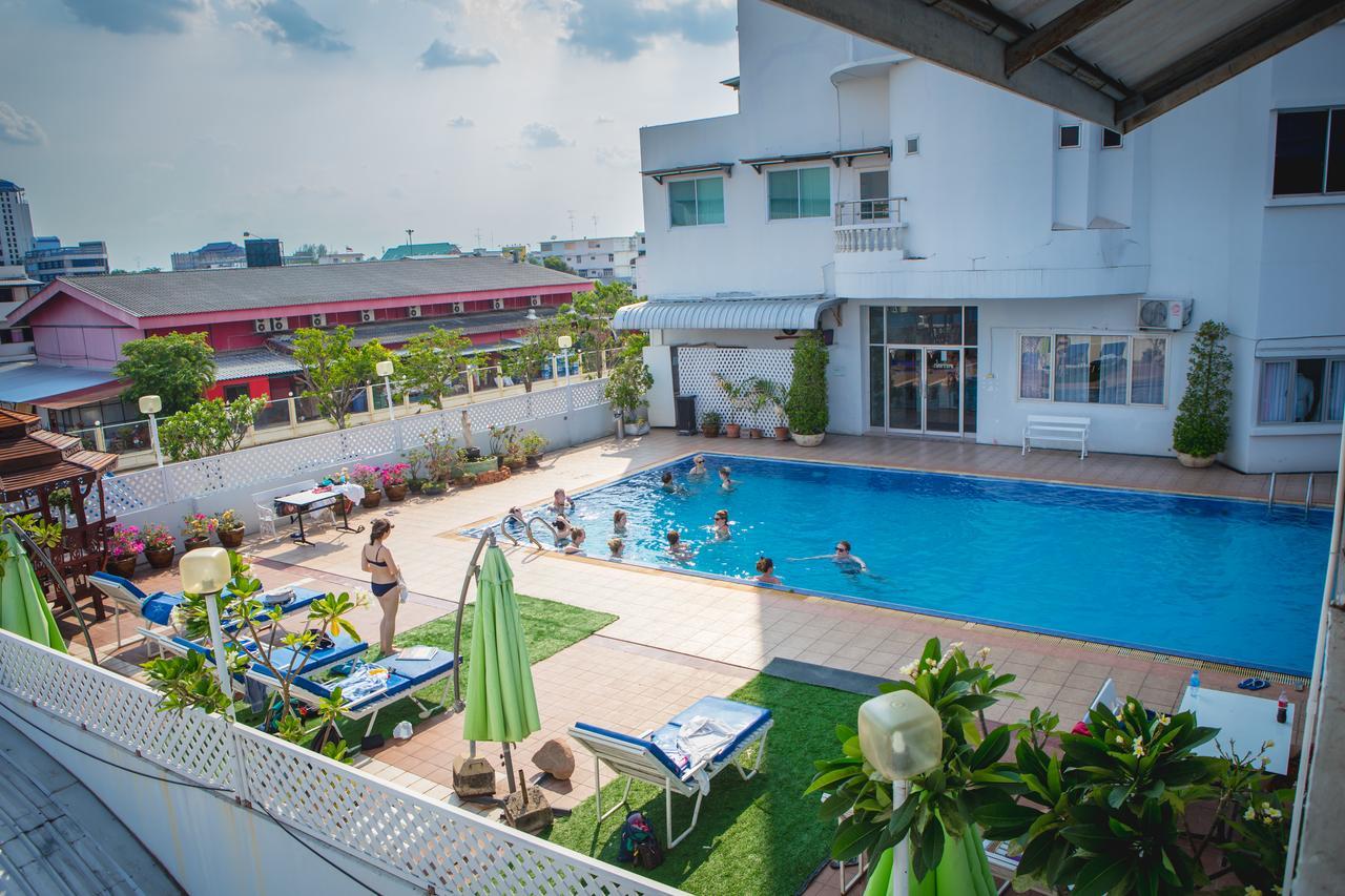 Thong Tarin 3* Surin
